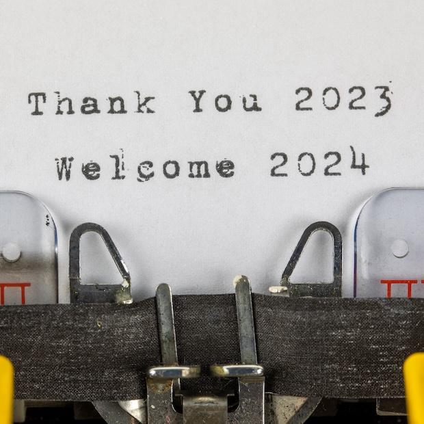 note that reads thank you 2023 welcome 2024