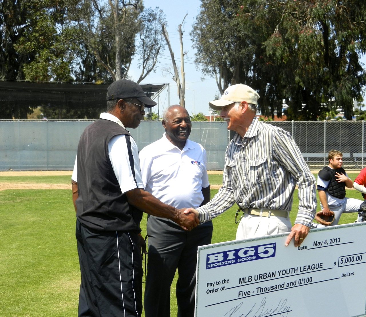 Big 5's WellnessAd Helps Major League Baseball Urban Youth Academy Make  Baseball Dreams Come True in Southern California