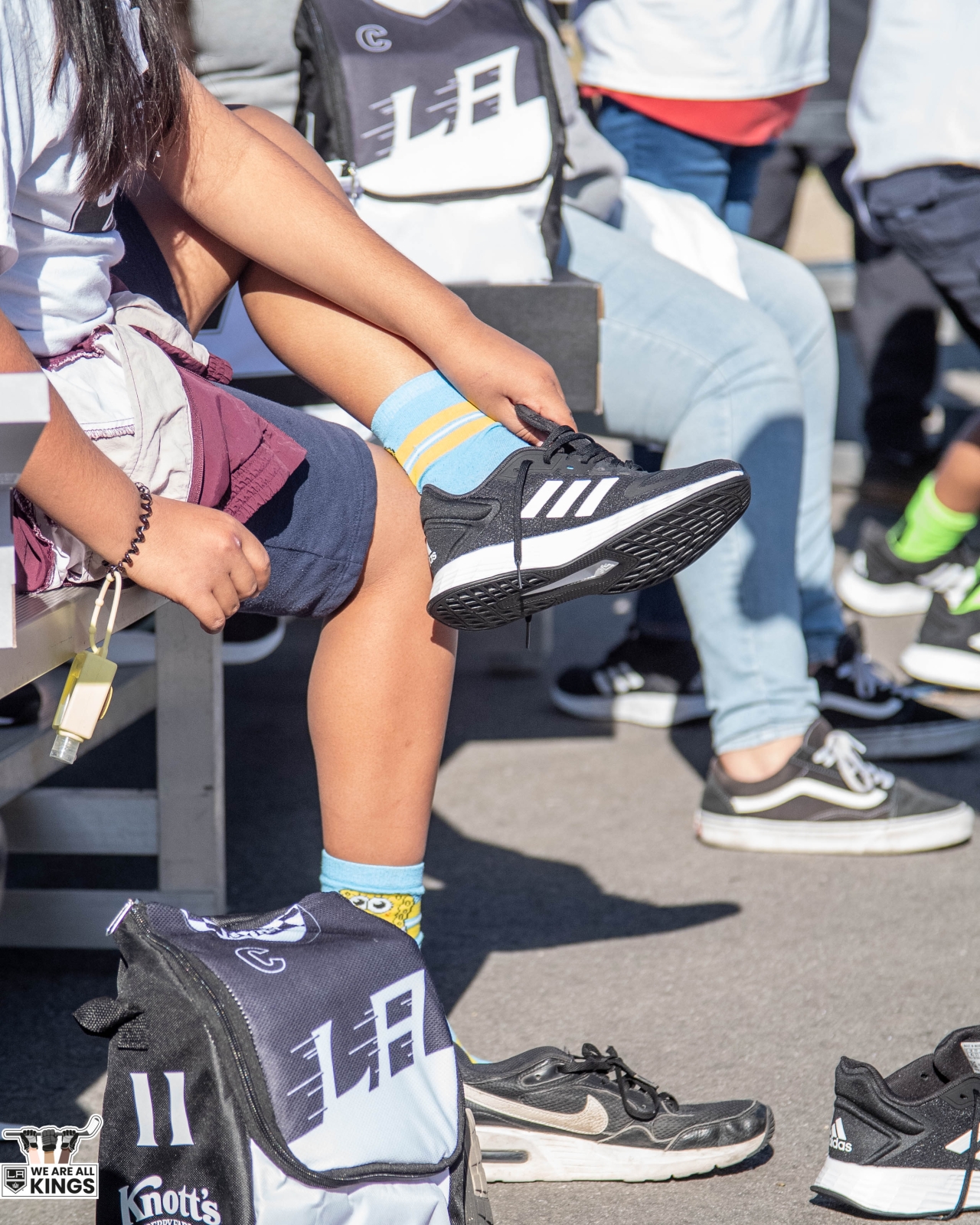 CSRWire - LA Kings Team Up With Shoes That Fit to Distribute 100 Pairs of  adidas Sneakers to Elementary School Students in Compton, Calif.