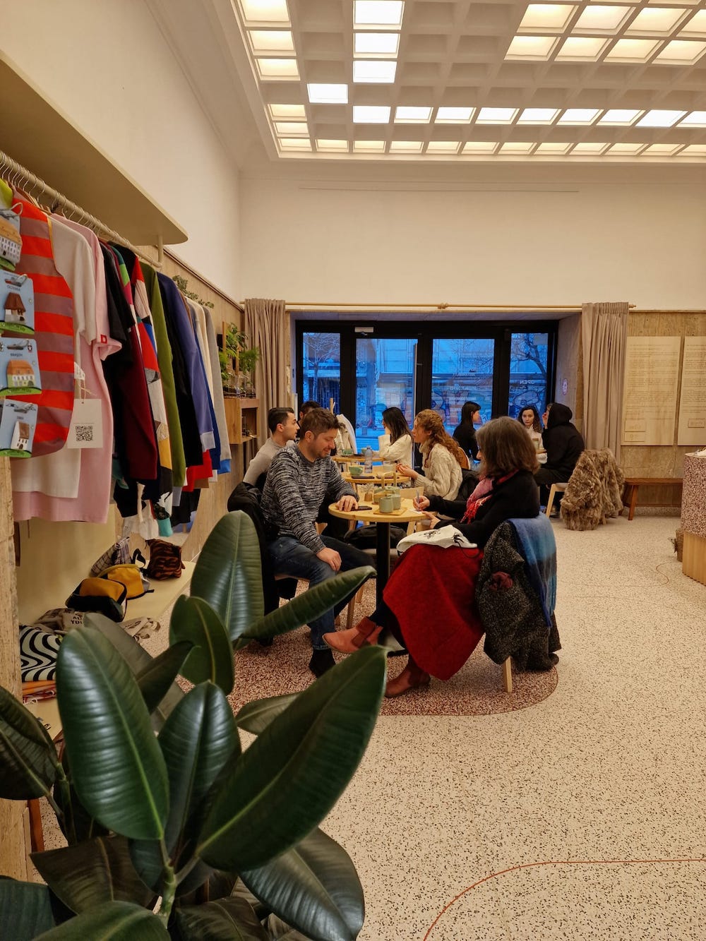 social enterprise shop Altrntv in Bucharest supports Ukrainian refugees