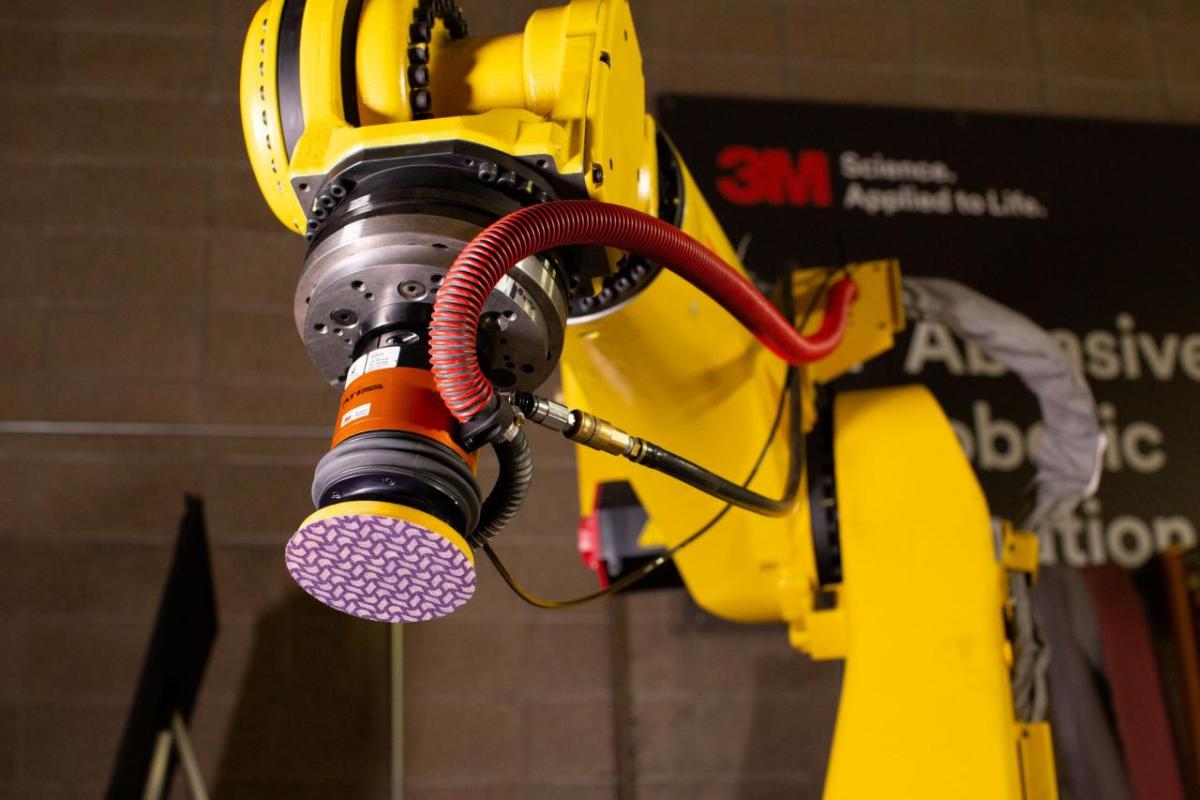 3M abrasives robot shown.