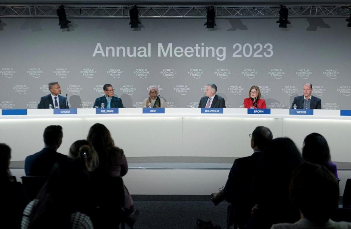 participants seated at the annual meeting