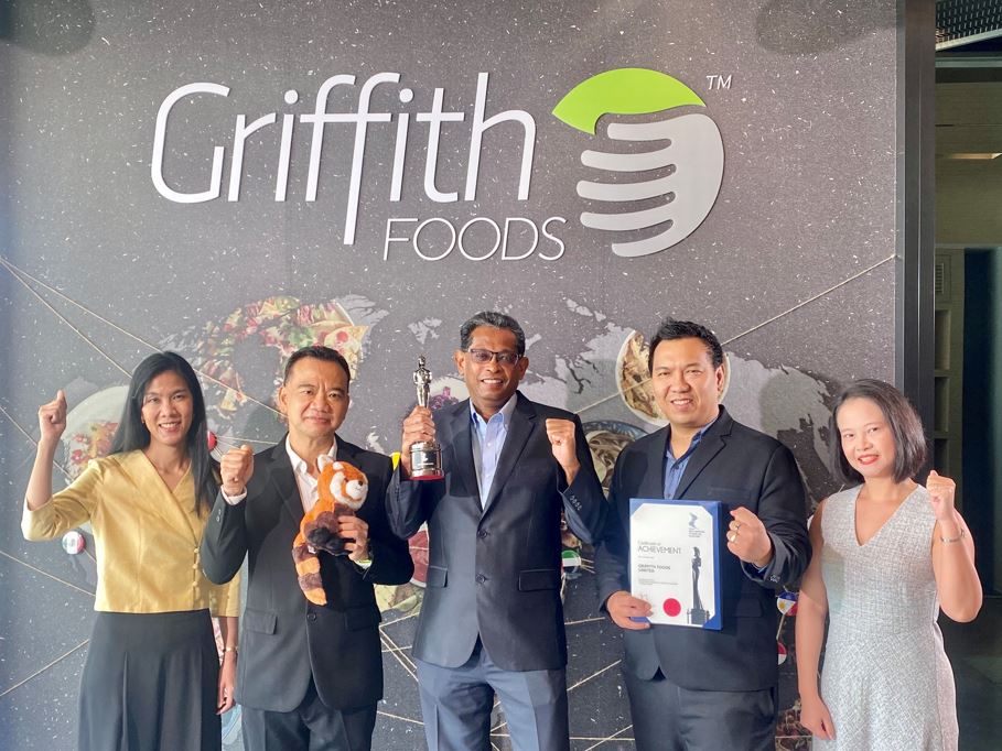 Griffith foods employees accept award