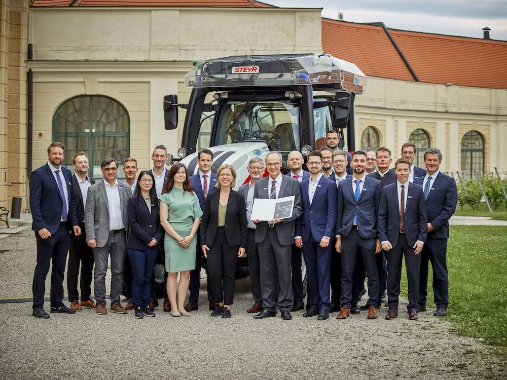 CNH Brand STEYR and TU Wien Collaborate on FCTRAC Biogenic Hydrogen Tractor Project