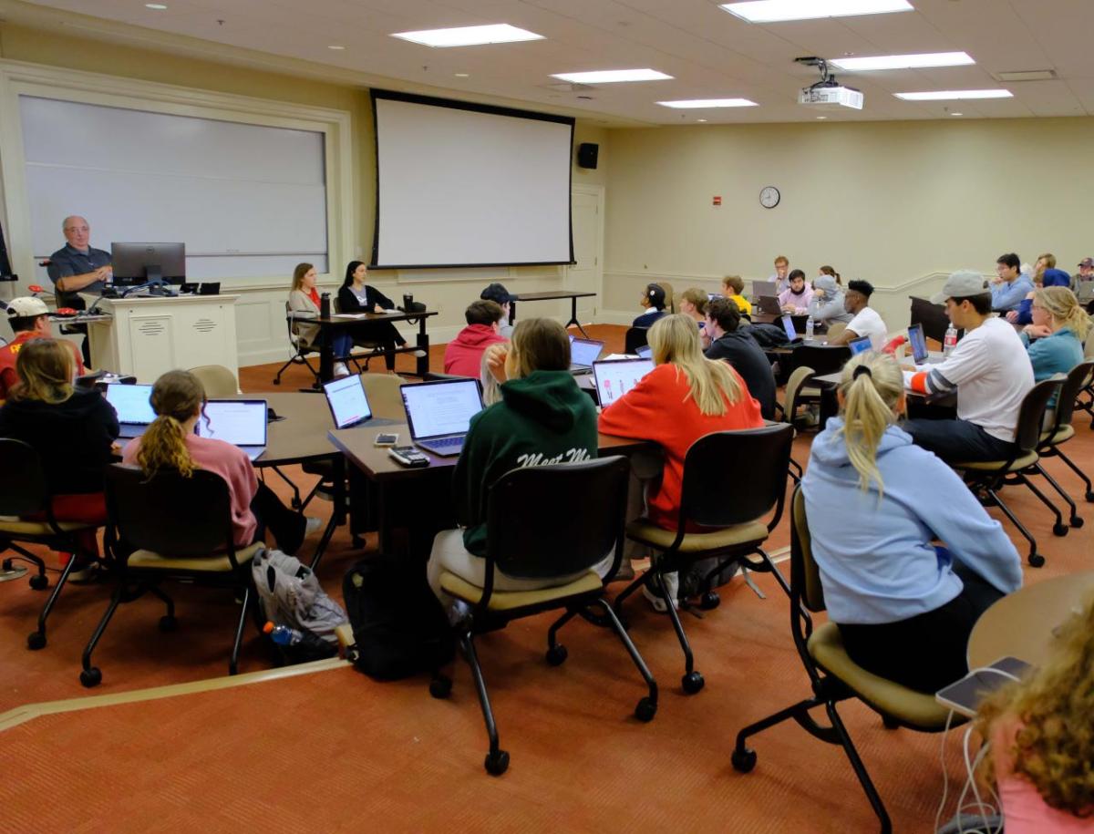 Miami University Farmer School students in a classroom.