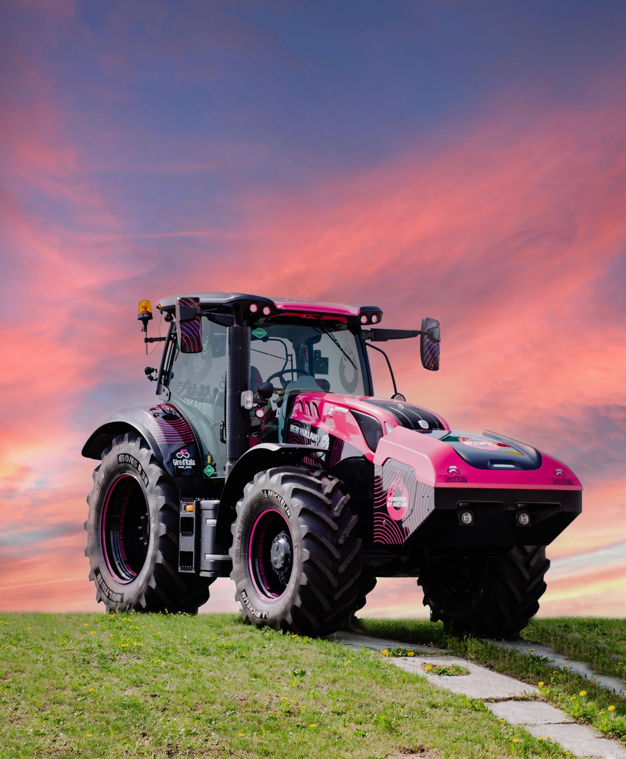 New Holland T6 Methane Powered Tractor