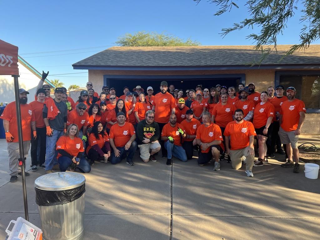 Group photo of The Home Depot Foundation and HandsOn volunteers.