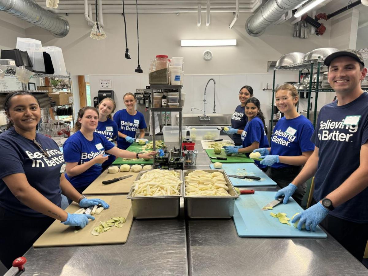 Kohler Interns Volunteer Across Kohler, Wisconsin