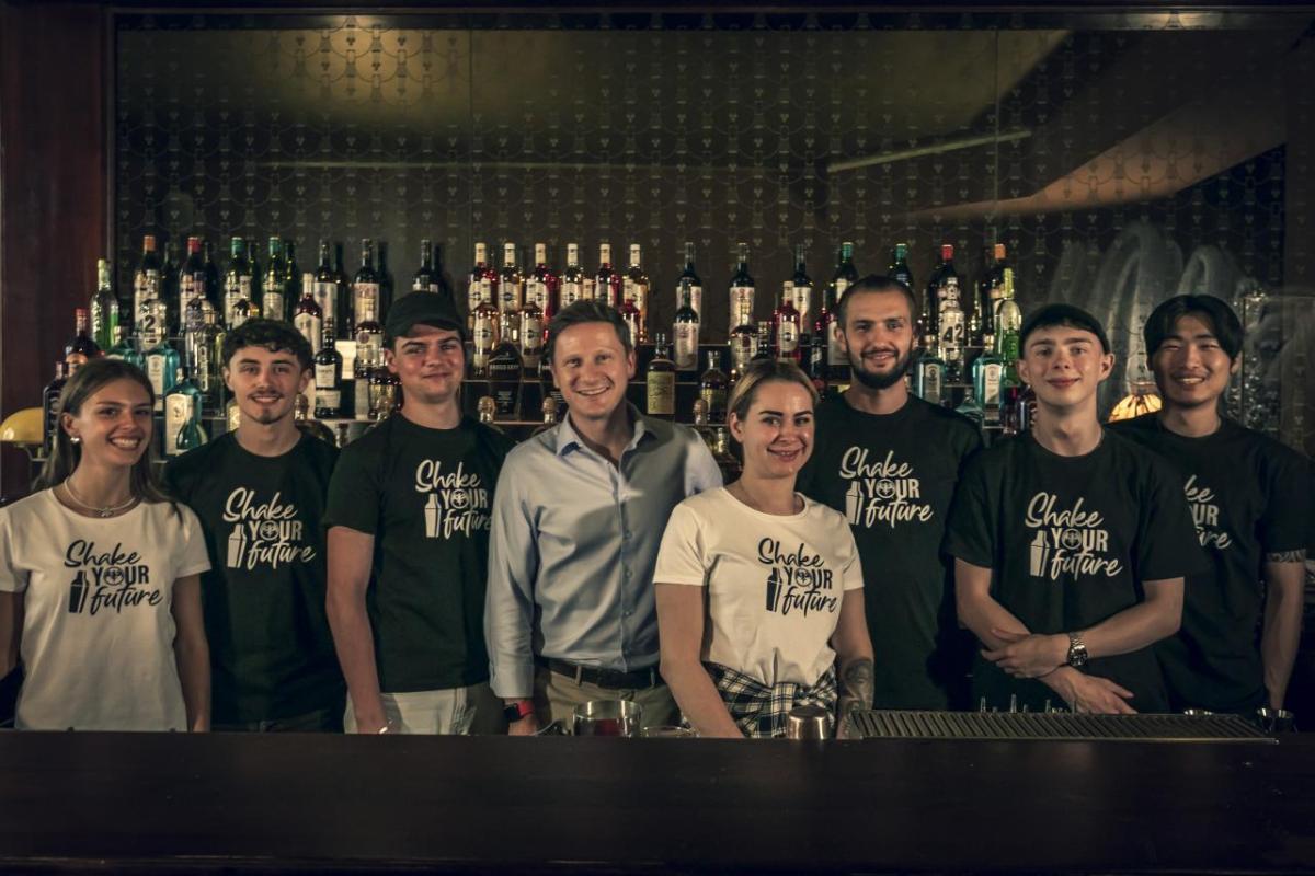 A group of bartender training  students