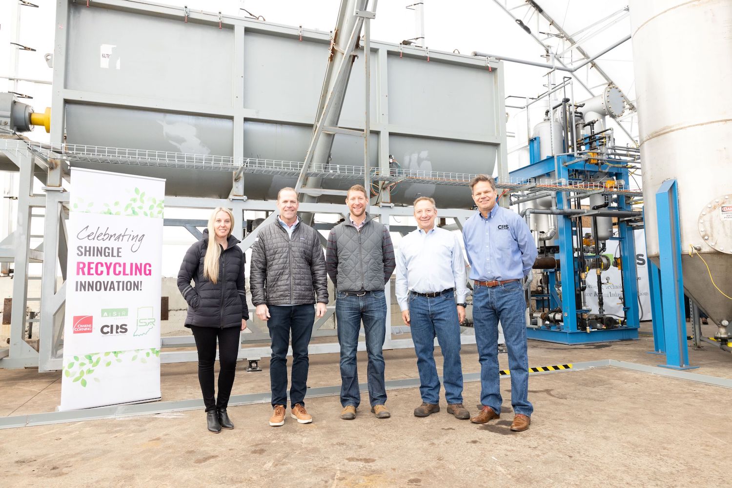 owens corning team at ribbon-cutting of shingle recycling pilot plant