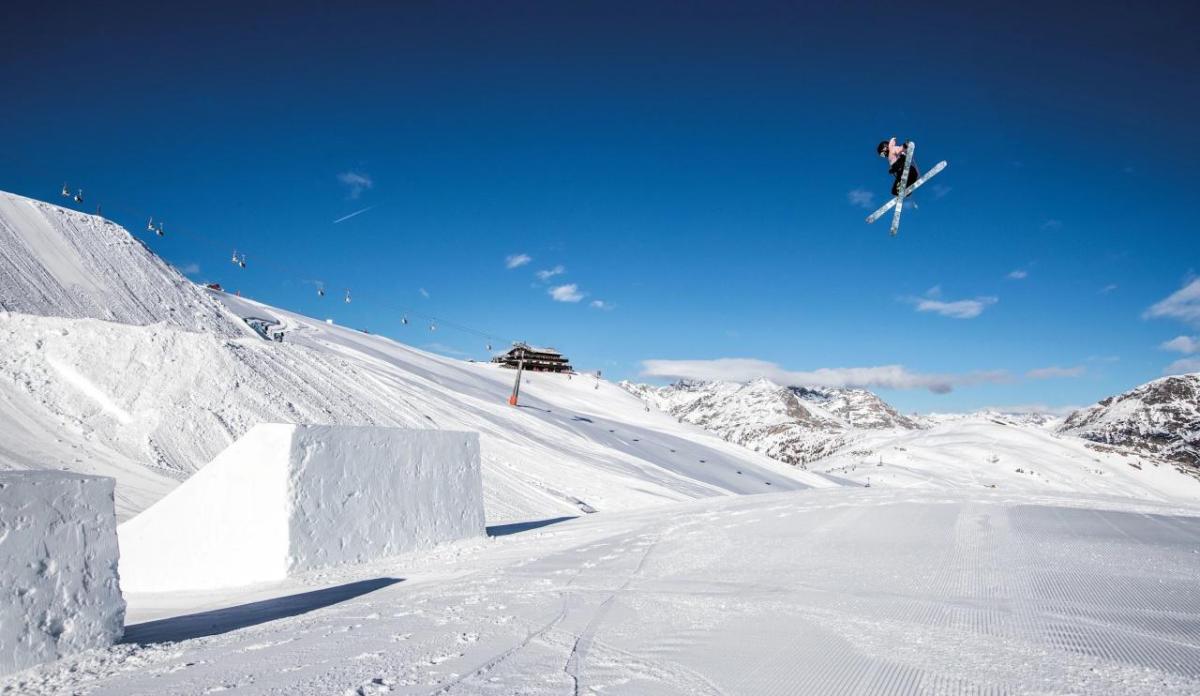 ski jumper mid jump