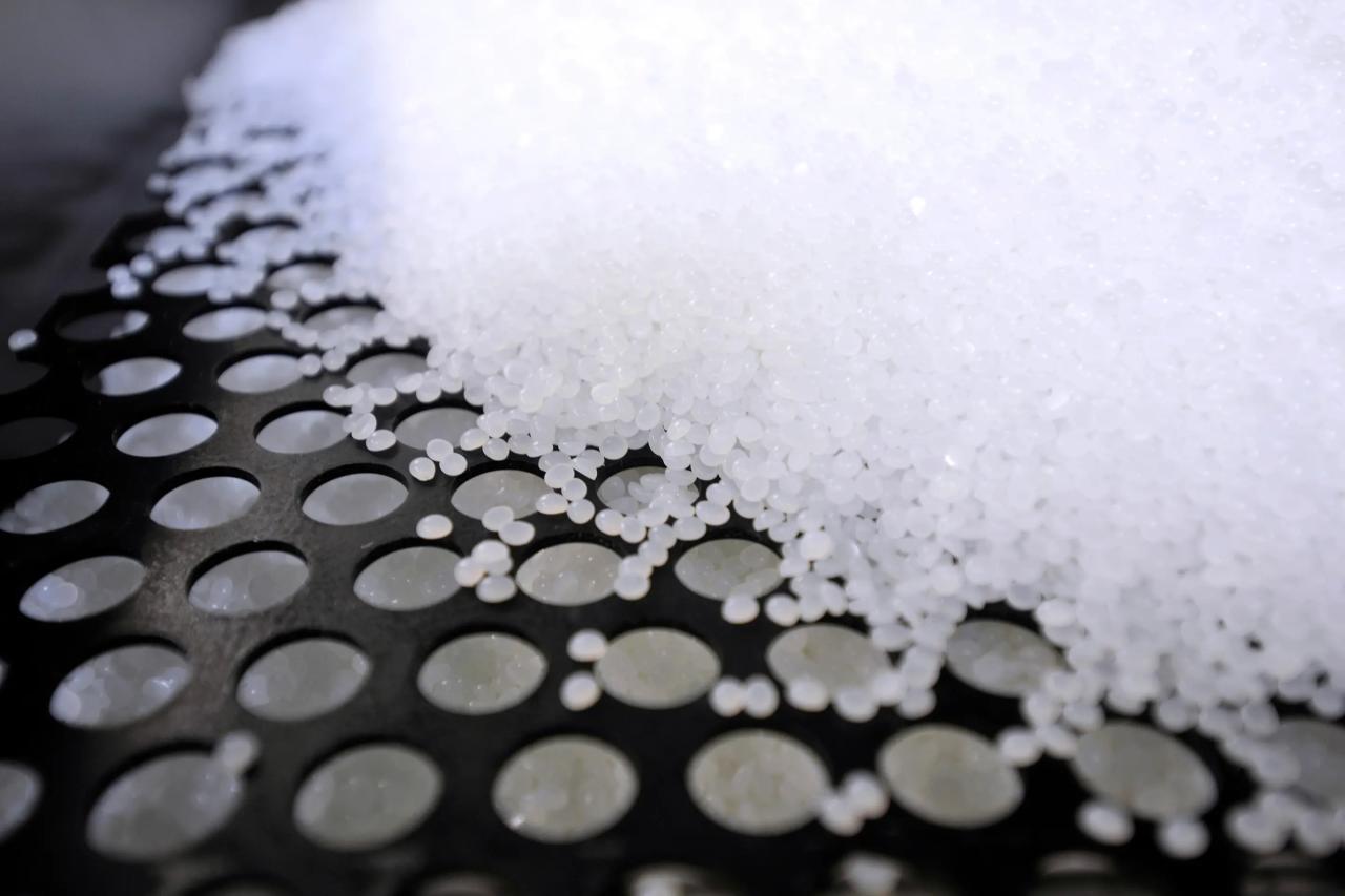 Plastic beads in manufacturing process