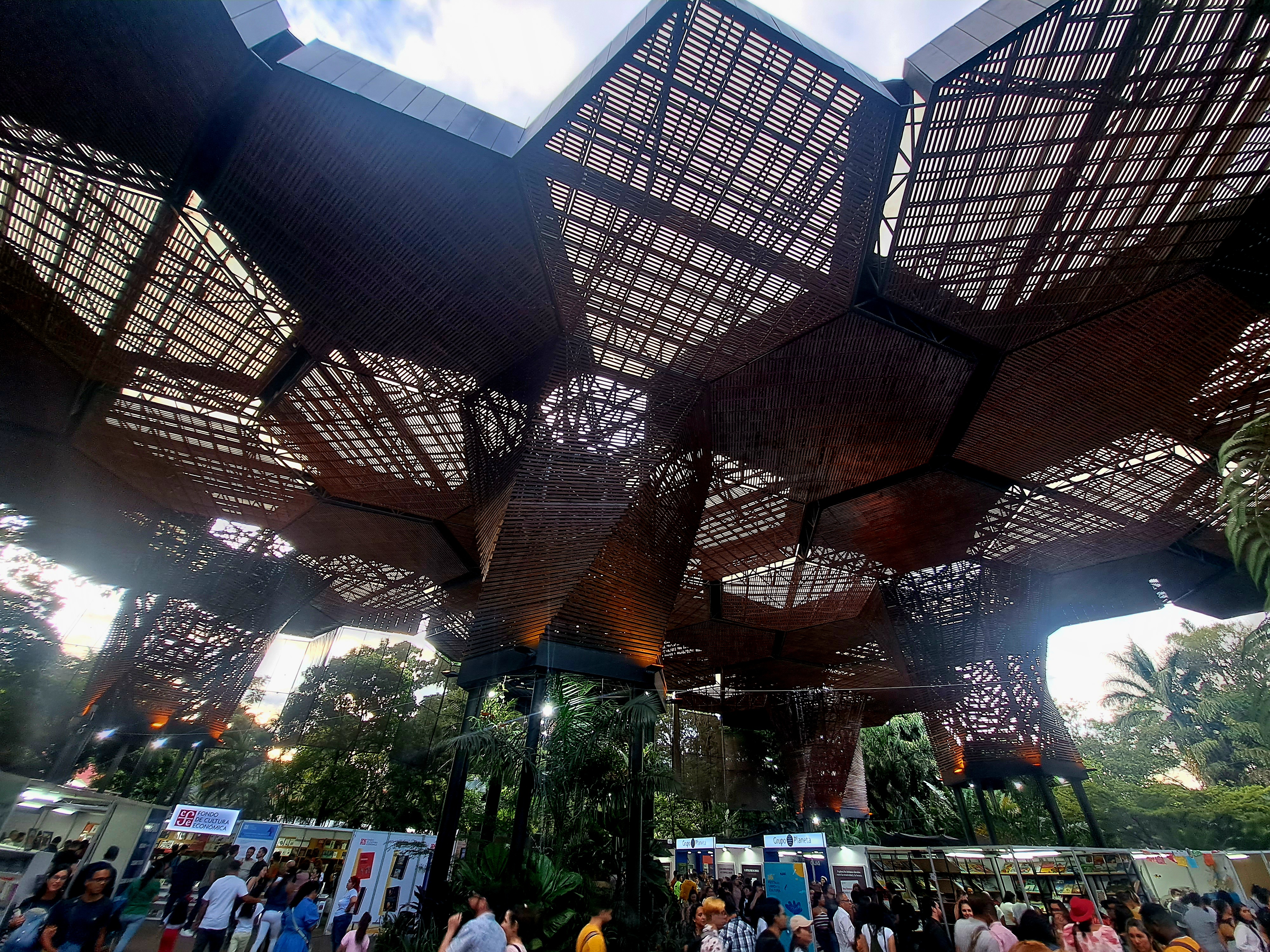 The Joaquín Antonio Uribe Botanical Garden in Medellin is one of the most beautiful attractions in the city.