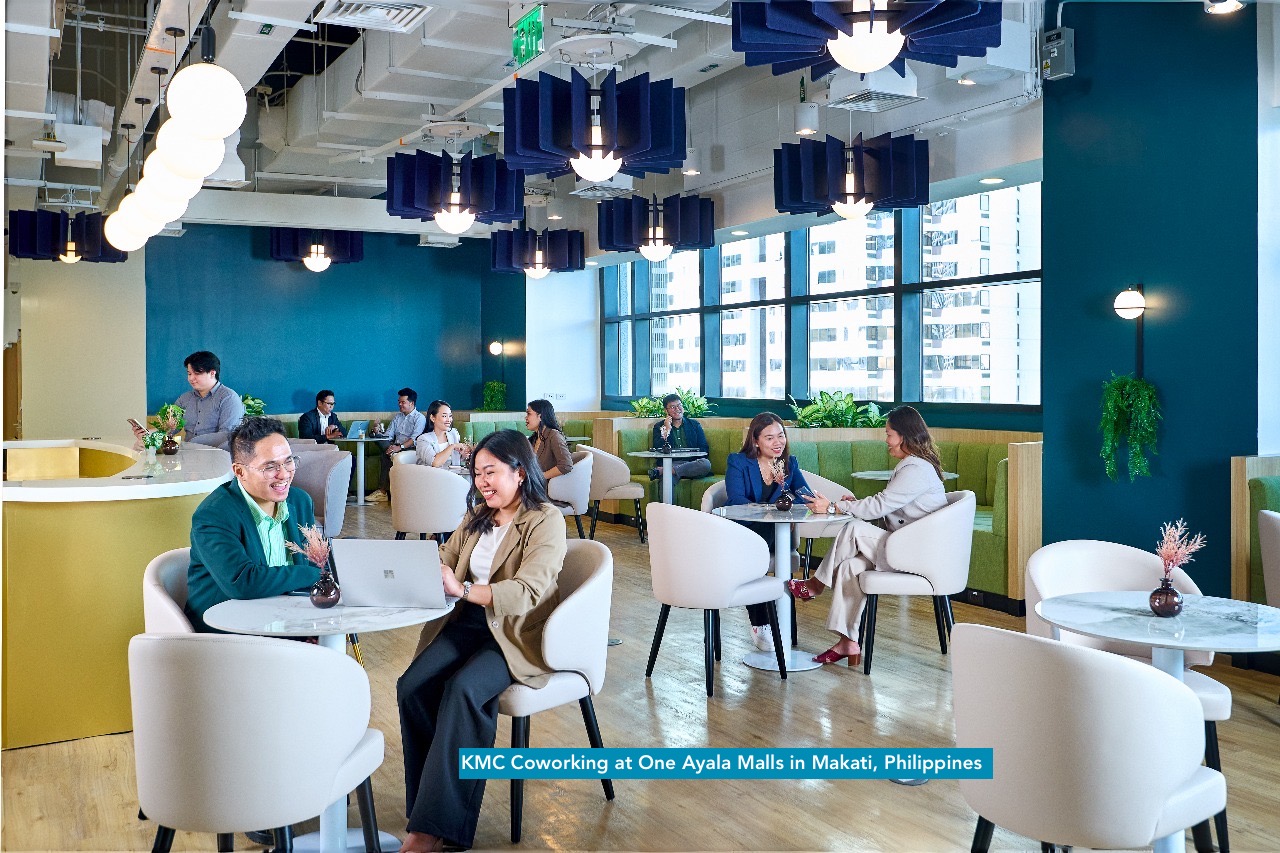 people meeting in a cafe