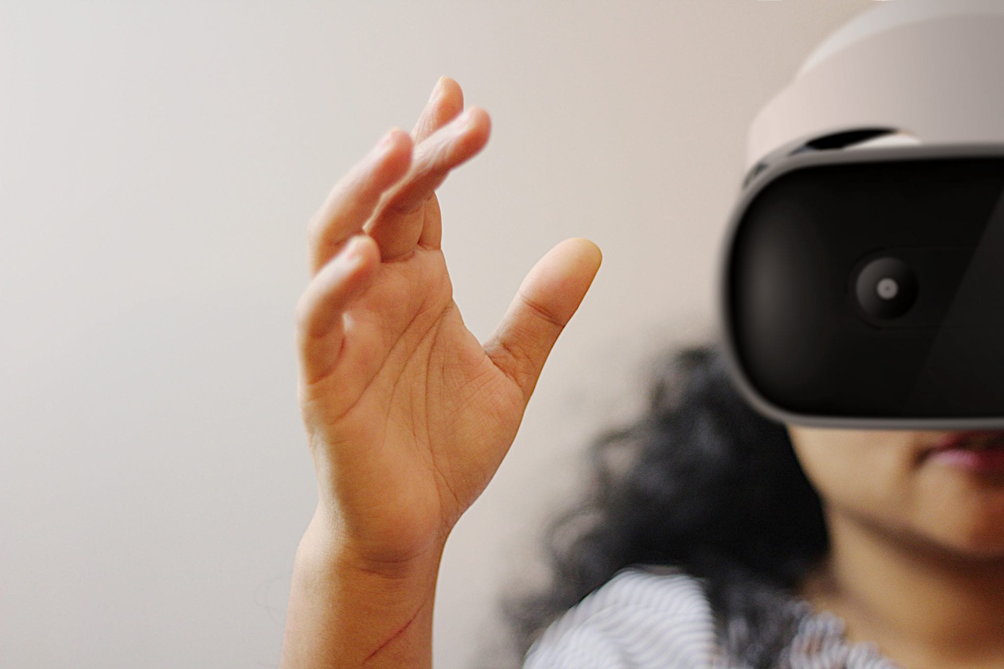 Student using virtual reality headset