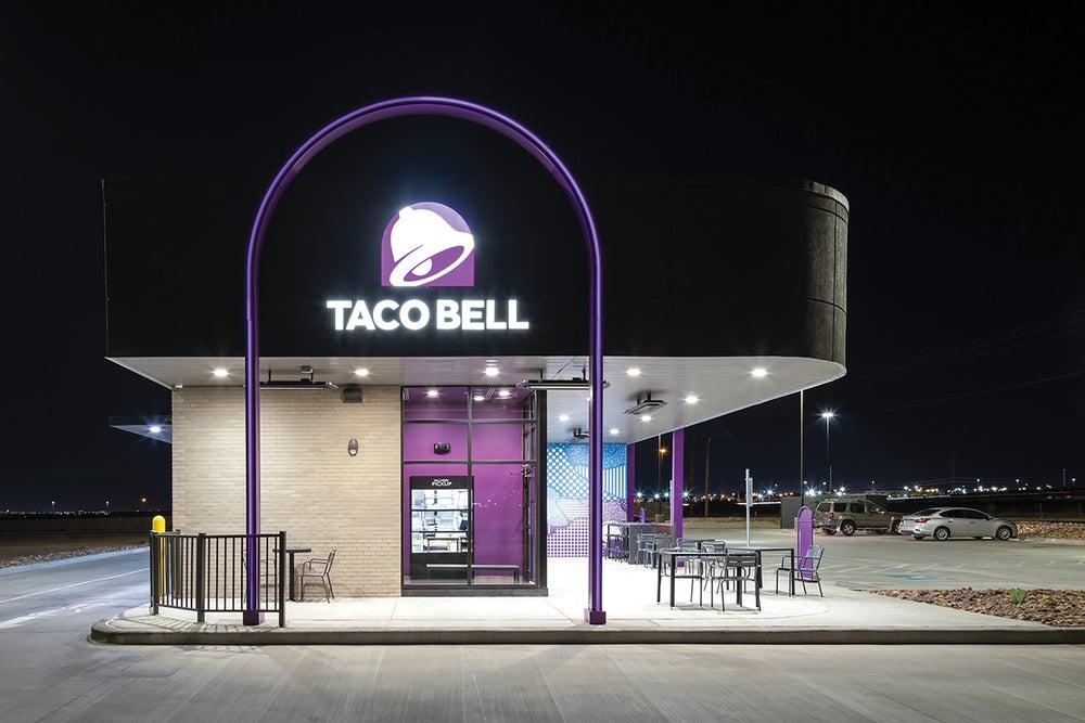 Taco Bell restaurant exterior 
