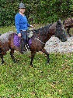 Julia Reilly riding a horse