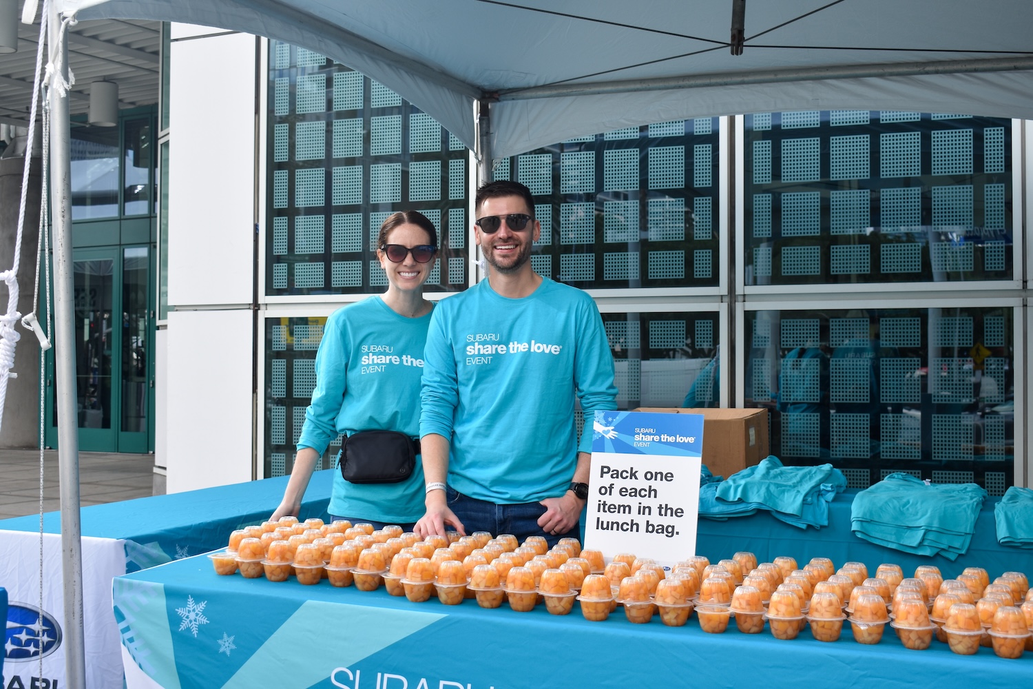 subaru share the love event with meals on wheels