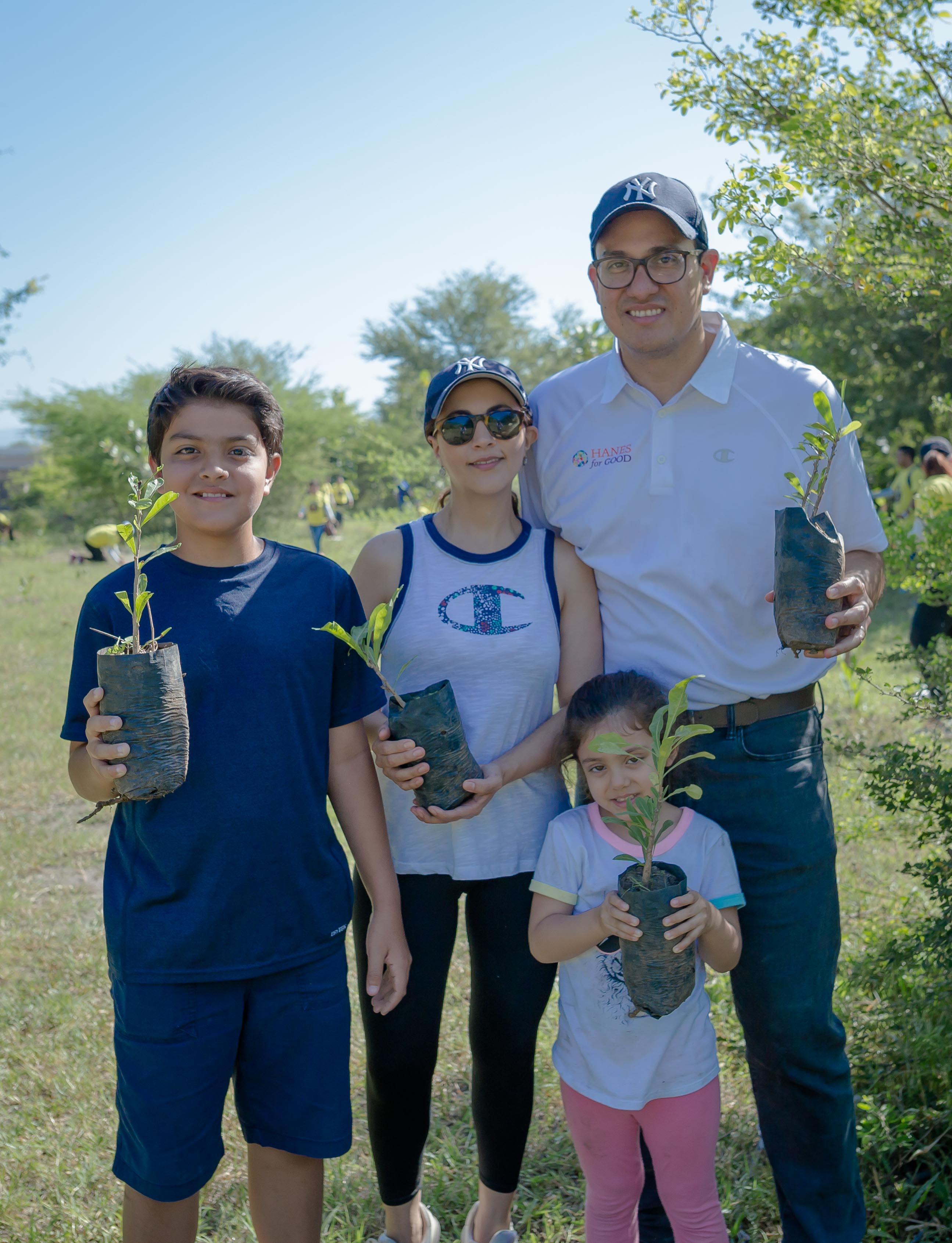 Teddy Mendoza, Director of Global Sustainability and EHS at HanesBrands, Inc. and his family