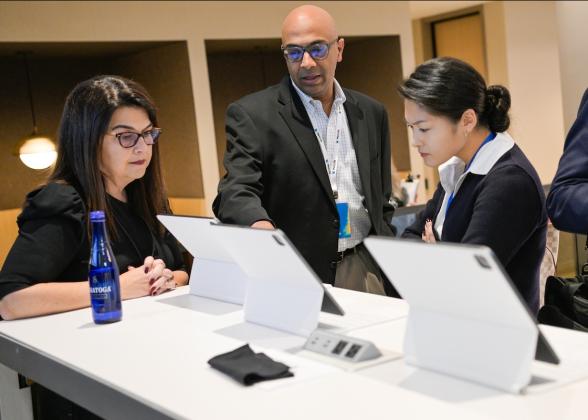 Colleagues showcase MetLife’s products and services during Investor Day.