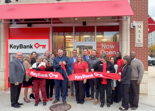 Ribbon cutting ceremony at the KeyBank downtown Akron branch.