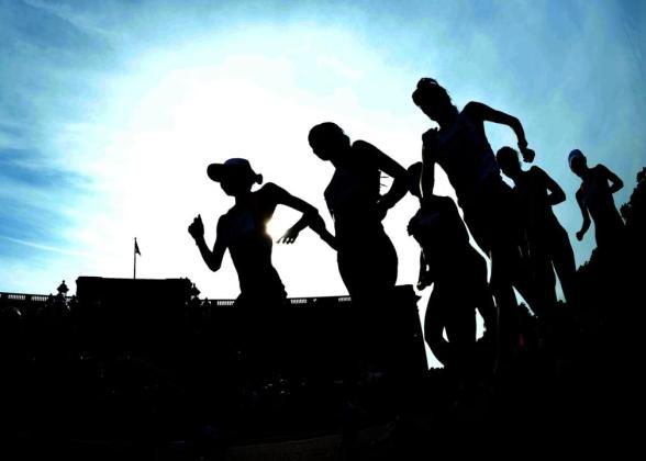 women running