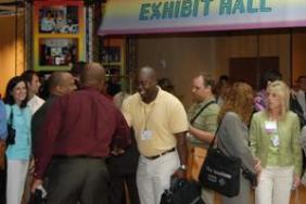 Green product manufacturers and retailers to meet at earthNOW expo Image.