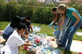 Lexus and Scholastic Announce Winners of the Lexus Eco Challenge #1 Image.