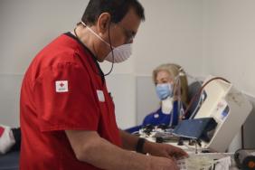 International Paper Supports Anheuser-Busch’s Donation of Hand Sanitizer to the American Red Cross Image.