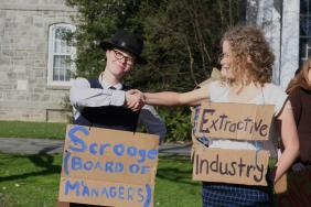 A Divestment Christmas Carol Image.