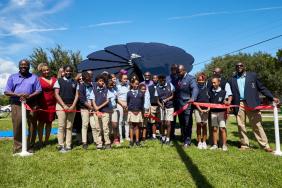 Mohawk Group Installs Latest Smartflower at Florida School as Part of Commitment to "Handprints Over Footprints" Image.