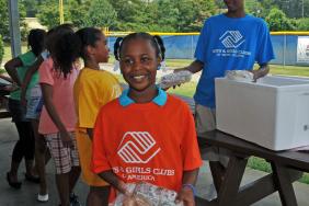 Walmart Foundation Expands Hunger Relief Efforts, Donates More Than $7.8 Million to Support Summer Feeding Programs and U.S. Food Banks Image.
