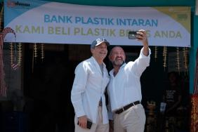 SC Johnson and Plastic Bank Team up to Address the Global Ocean Plastic Crisis Image.