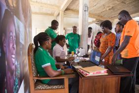 For First Time, 10,000 Ghana Cocoa Farmers Able to Receive Premium Payments by Mobile Phone  Image.