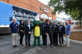Smithfield Foods and Harris Teeter Donate 40,000 Pounds of Protein to Food Bank of Central & Eastern North Carolina Image.