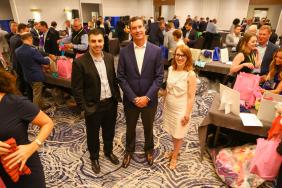 OppenheimerFunds Supports Chicago Community During Distribution Symposium Image