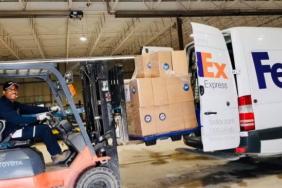 FedEx Delivering for Good in Canada During COVID-19 Image.