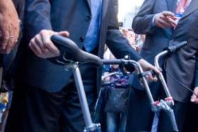 Folding Bikes Take Center Stage at Clinton Global Initiative Annual Meeting; Sustainable Solution 'Completes The Commute' By Addressing the First/Last Mile Image.