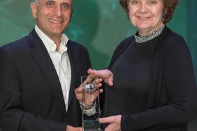 Kimberly-Clark Receives 10th EPA SmartWay® Award, Marking 100M+ Gallons of Diesel Fuel Saved and Notable GHG Reductions Image.