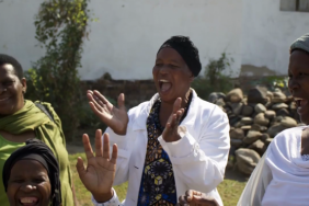 Stacy’s Pita Chips is Funding Microbusinesses through Whole Planet Foundation Image.