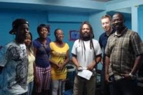 Vigilant Futures Donates Computers to Local Community Organization Devoted to Teens Image.