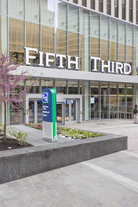 fifth third bank - governance in commercial banking
