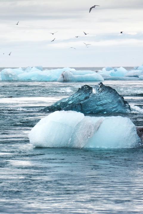 melting glaciers - paris agreement on climate change