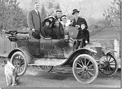 1912-Ford-Model-T_thumb2.jpg