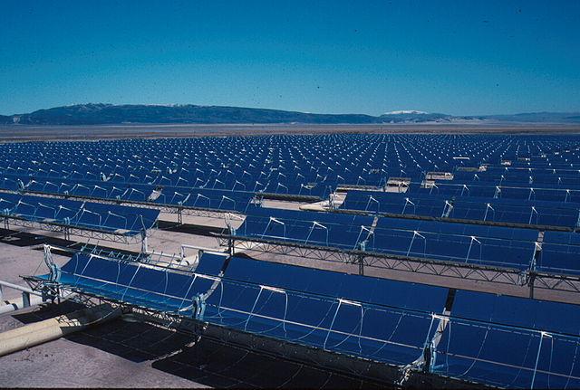 640px-Solar_Plant_kl.jpg