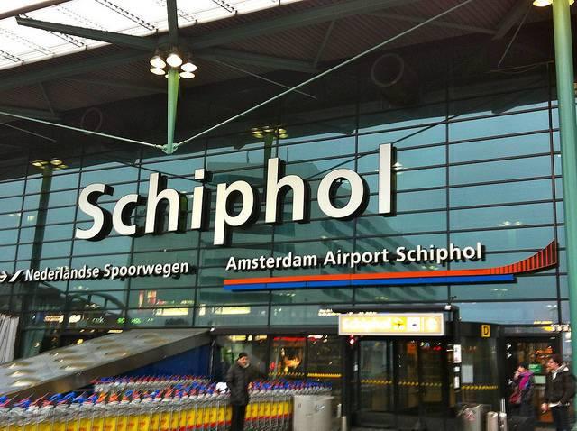 Amsterdams-Schiphol-airport-will-soon-be-powered-entirely-by-wind-power.jpg