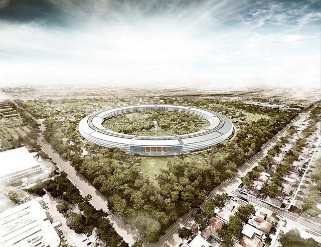 Apple-is-building-a-new-corporate-campus-AND-an-energy-company.jpg 