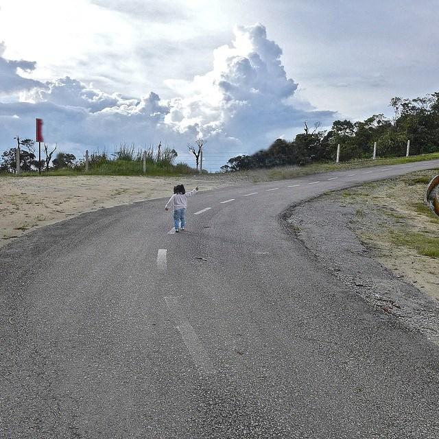 Child-in-road.jpg