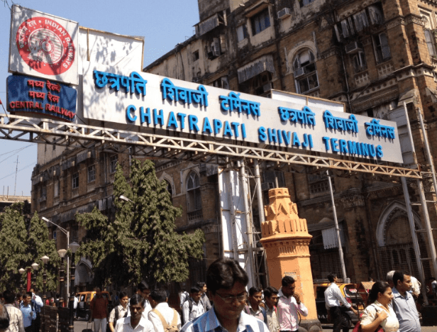 Commuters-leave-Mumbais-main-rail-terminus-for-another-workday.png