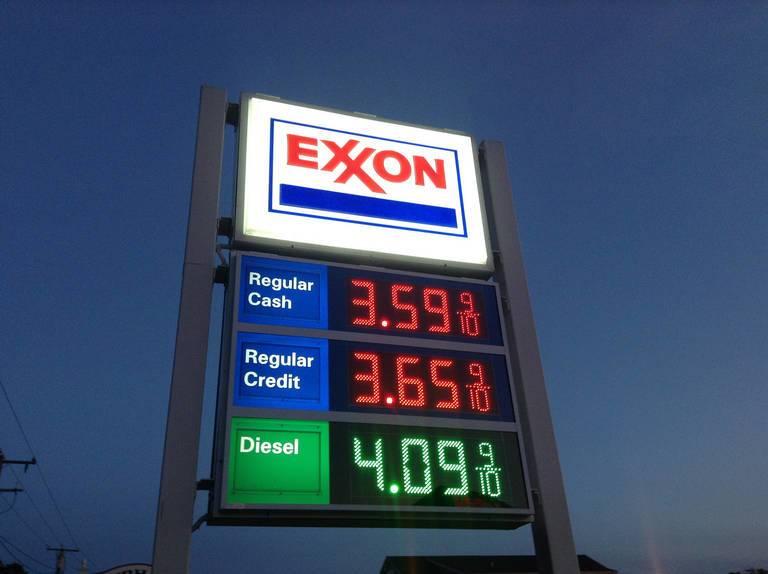 Exxon_Massachusetts_court_MikeMozart.jpg